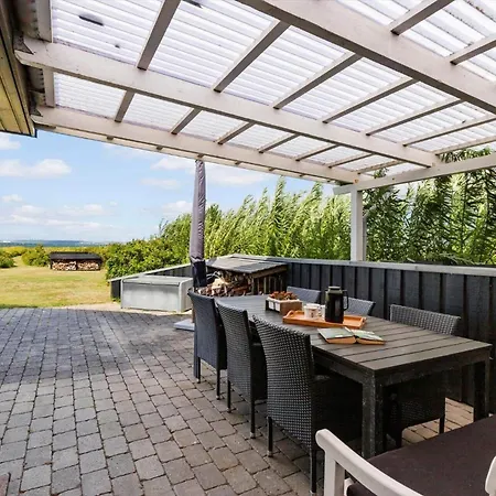 84347-knebel-vestre-strandvej-32 بيت للعطل